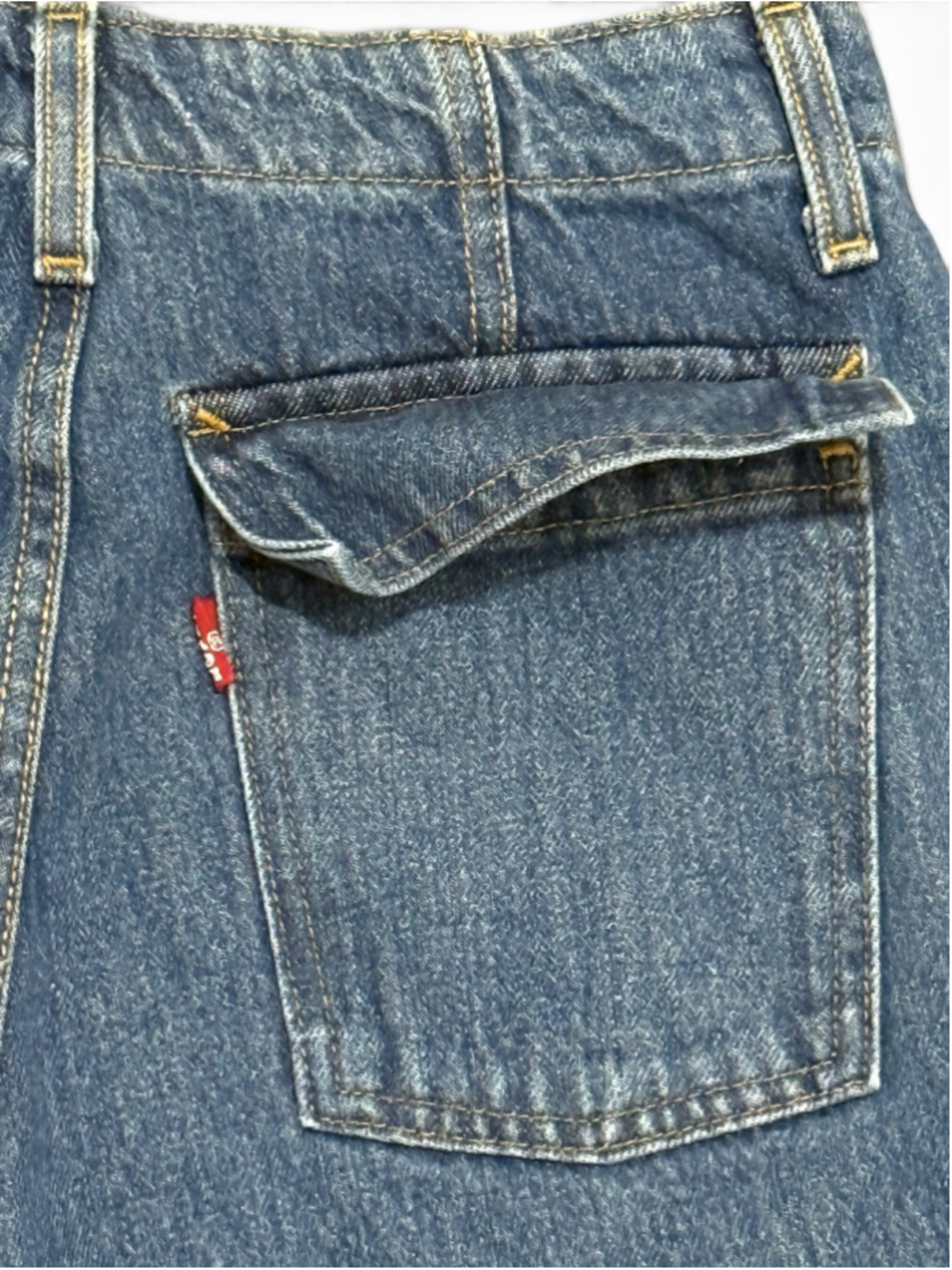 Levi’s Womens 94 Baggy Cargo Jeans Wide Leg Drawstring Hem Sz 24 Med Wash - Picture 8 of 9